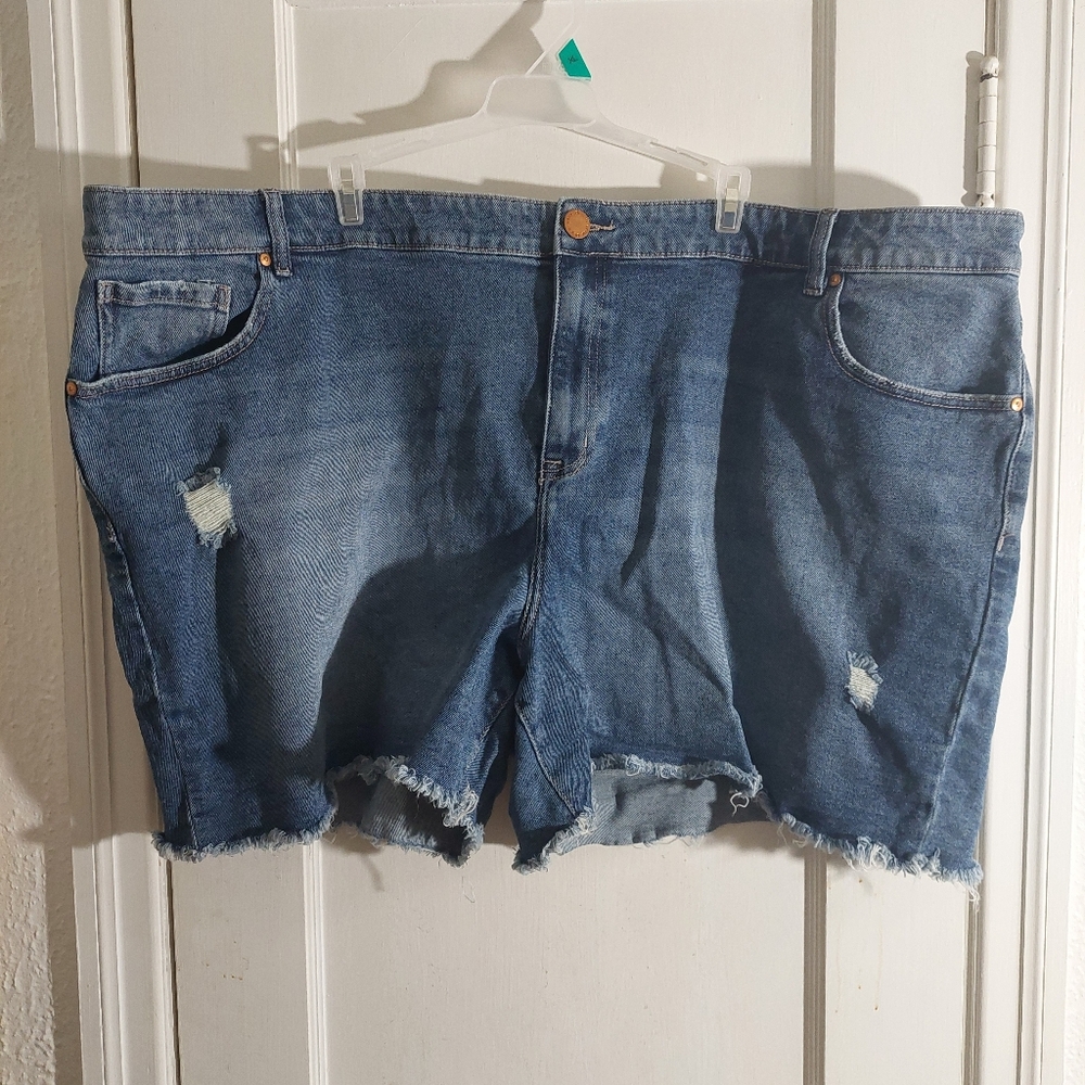 Lane Bryant Plus Size 28 Jean Shorts Mid Rise Boyfriend Midi Signature Fit Flex